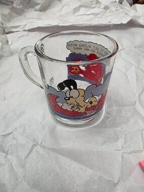 VTG. 1978 McD'S GARFIELD ODIE CANVEING BOAT JIM DAVIS GLASS COFFEE MUG